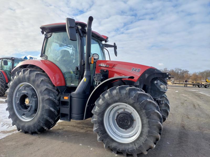 Tractors  Case IH Maxxum 145 Photo